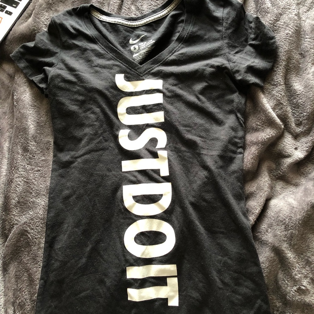 Nike tshirt